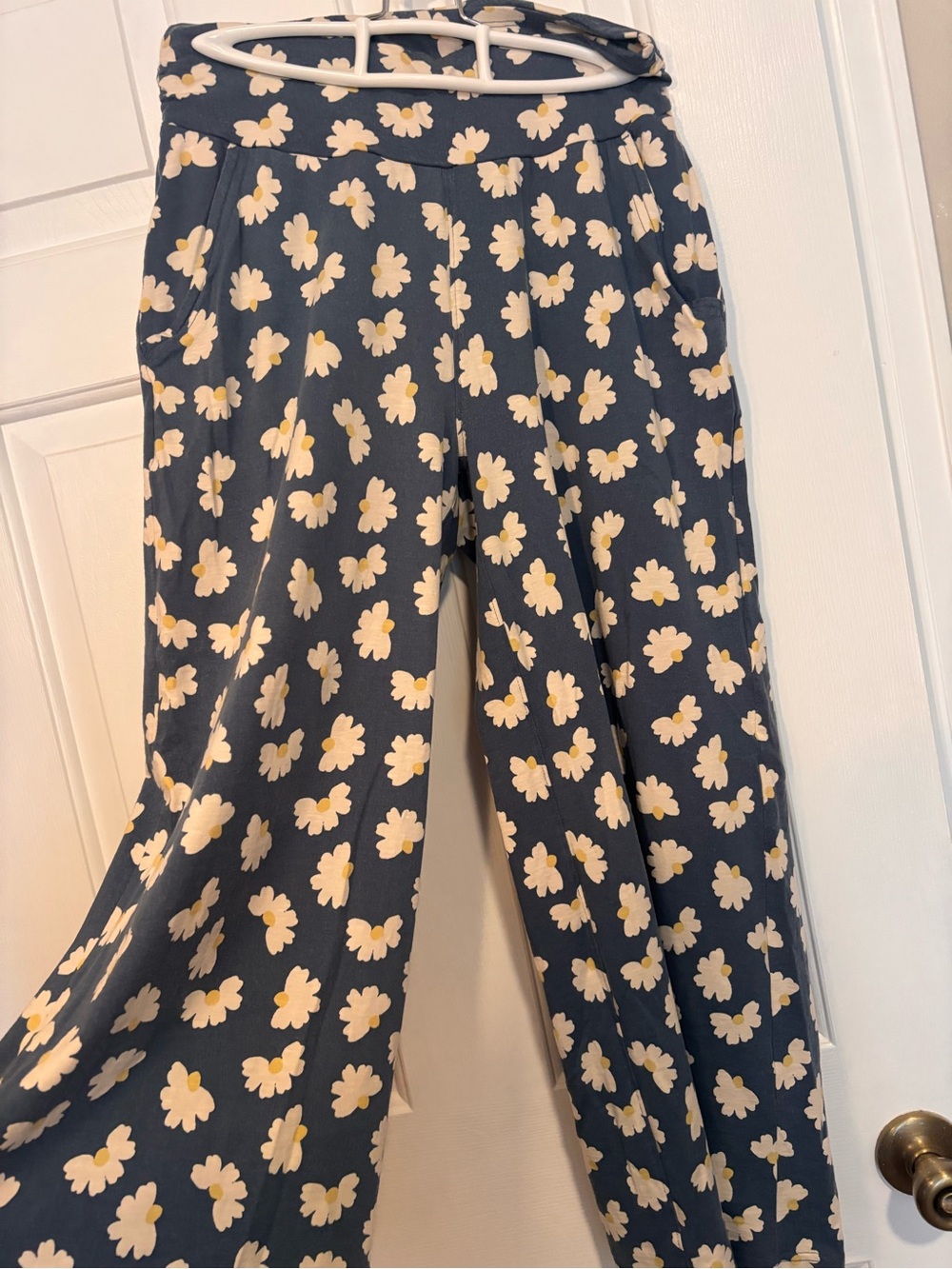 Toad&Co Blue Wide Leg Daisy Print Pants - Picture 3 of 4